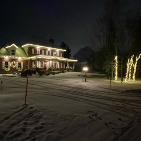 Christmas lights installation in blainville