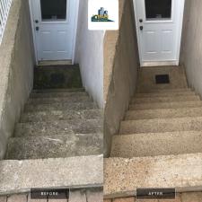 House Washing and Concrete Cleaning in Blainville, QC 8