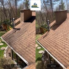 Roof Cleaning and House Washing in Prevost, QC 0