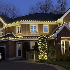 Why Booking Your Christmas Light Installation in Quebec During the Summer Saves Time and Money